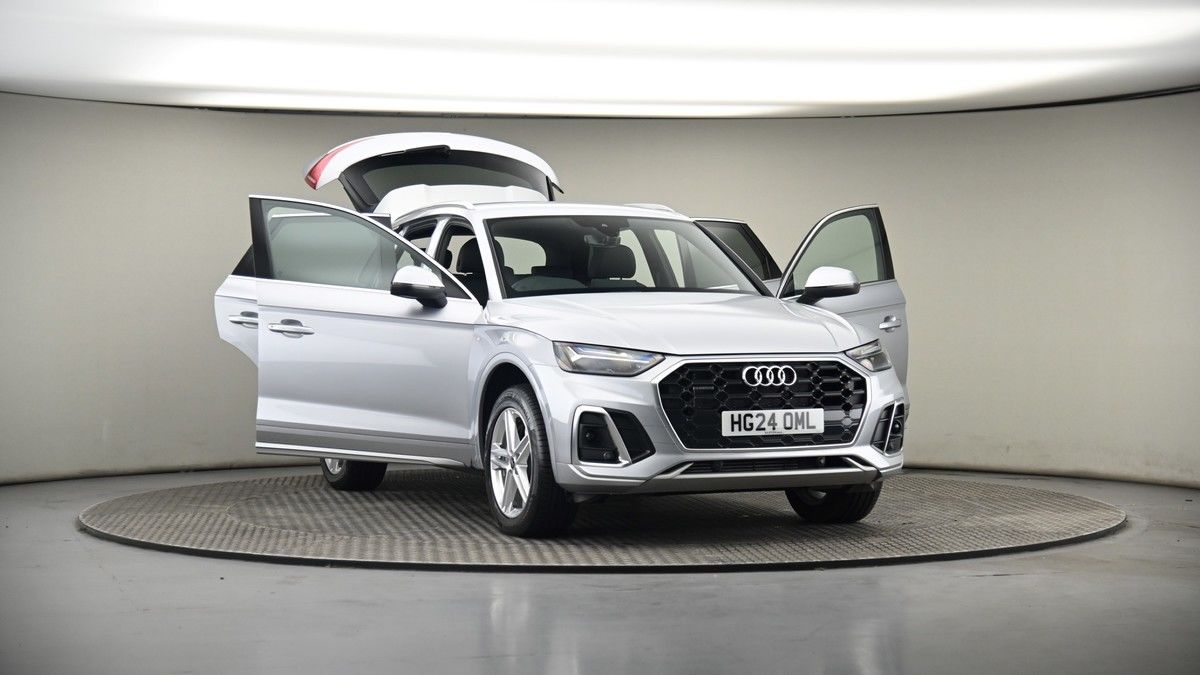 More views of Audi Q5