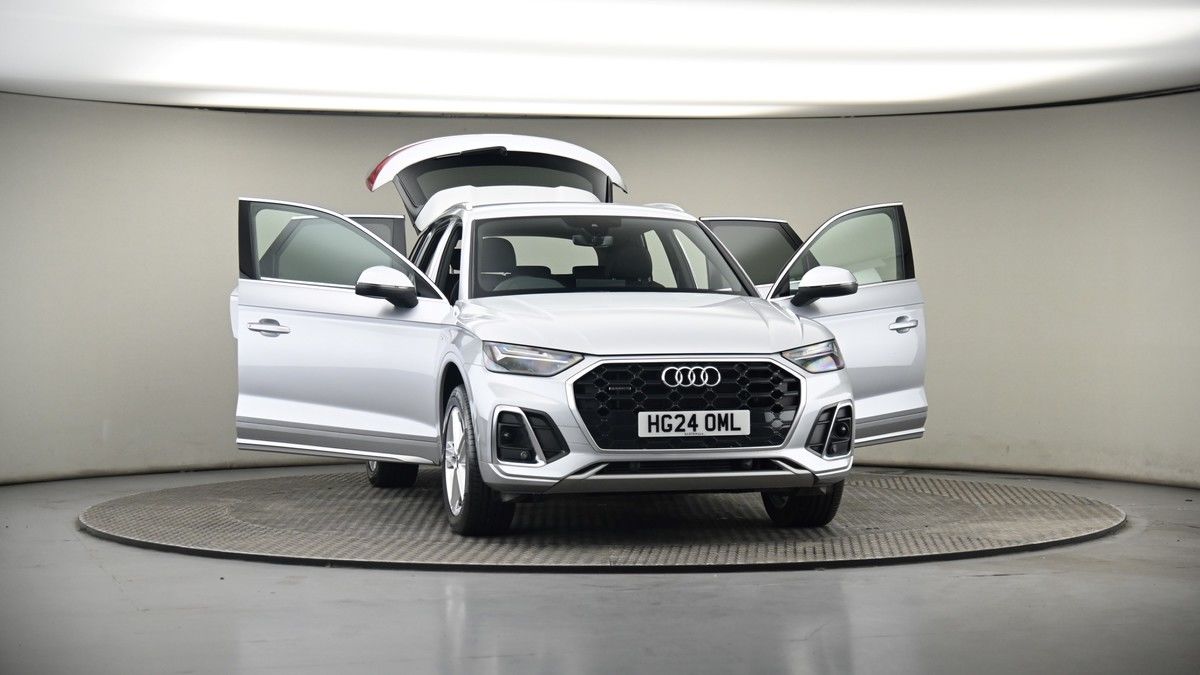 More views of Audi Q5