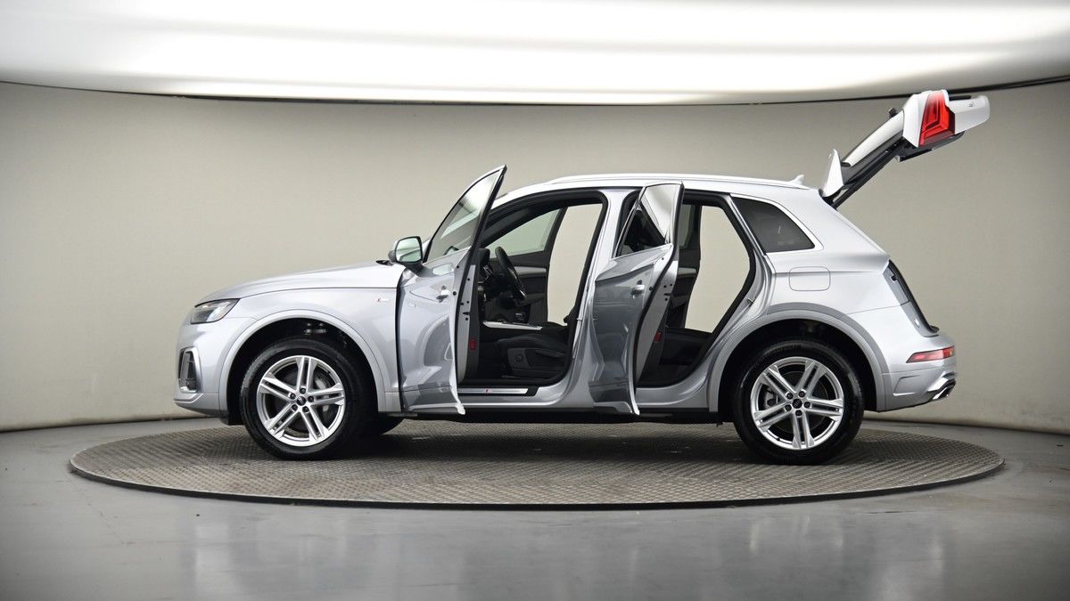 More views of Audi Q5