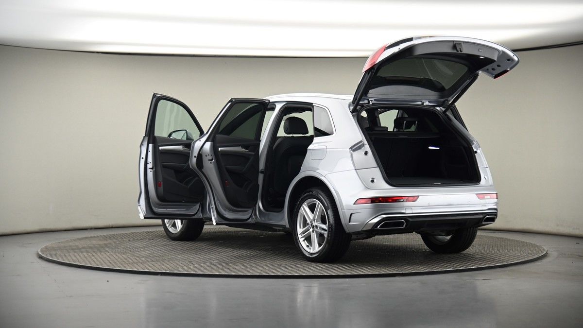 More views of Audi Q5