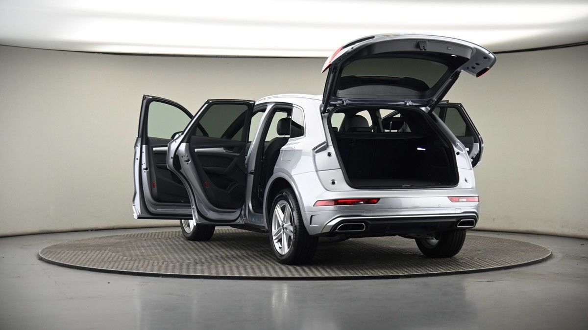 Audi Q5 Image 8