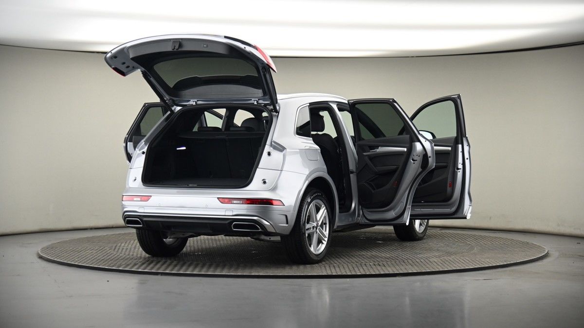 More views of Audi Q5