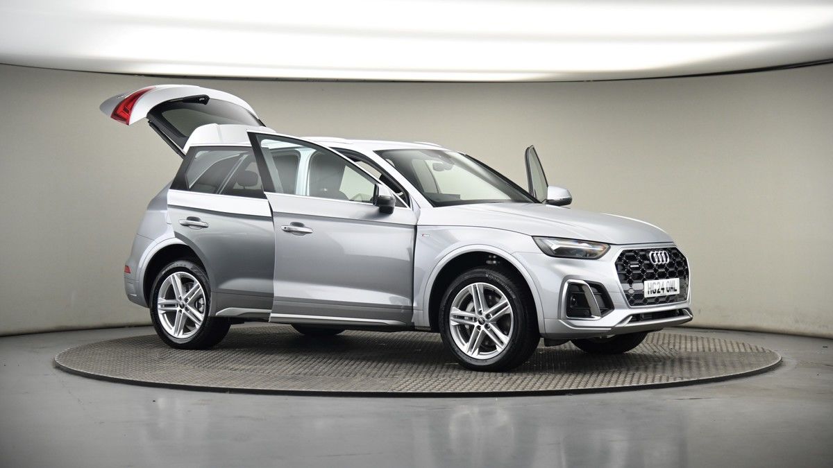 More views of Audi Q5