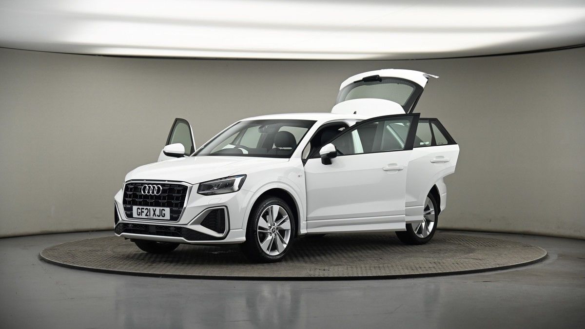 More views of Audi Q2