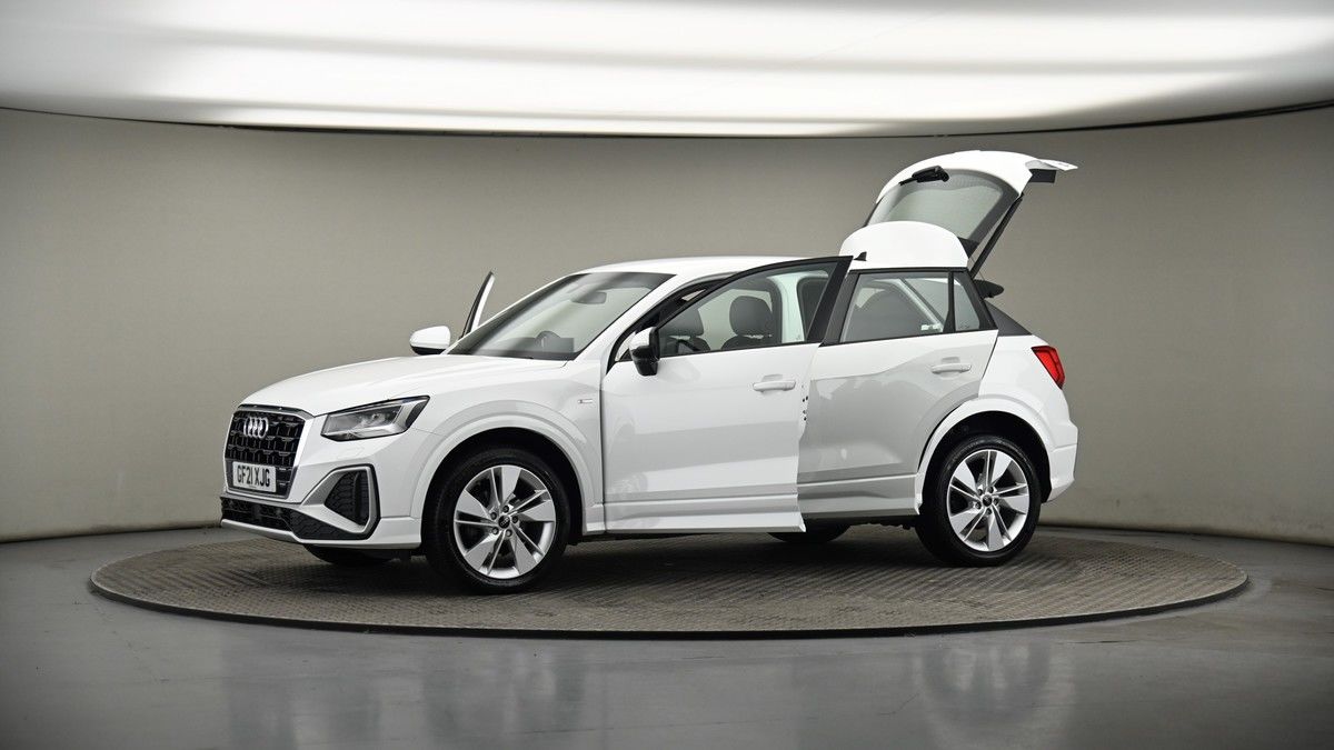 More views of Audi Q2