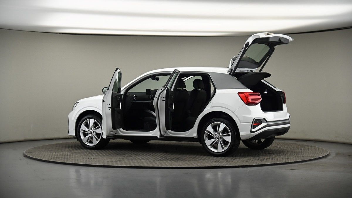 More views of Audi Q2