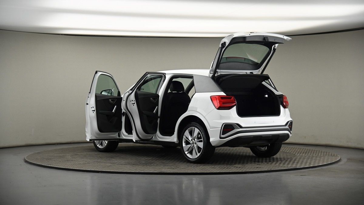 More views of Audi Q2