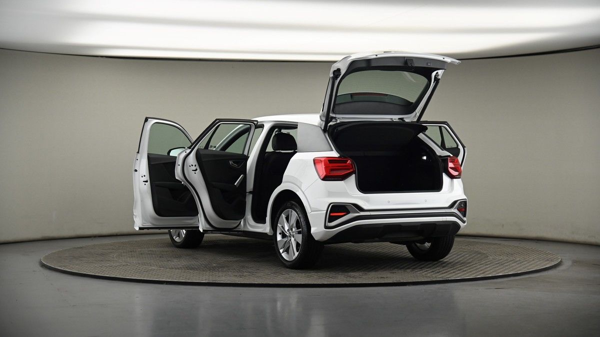 Audi Q2 Image 7