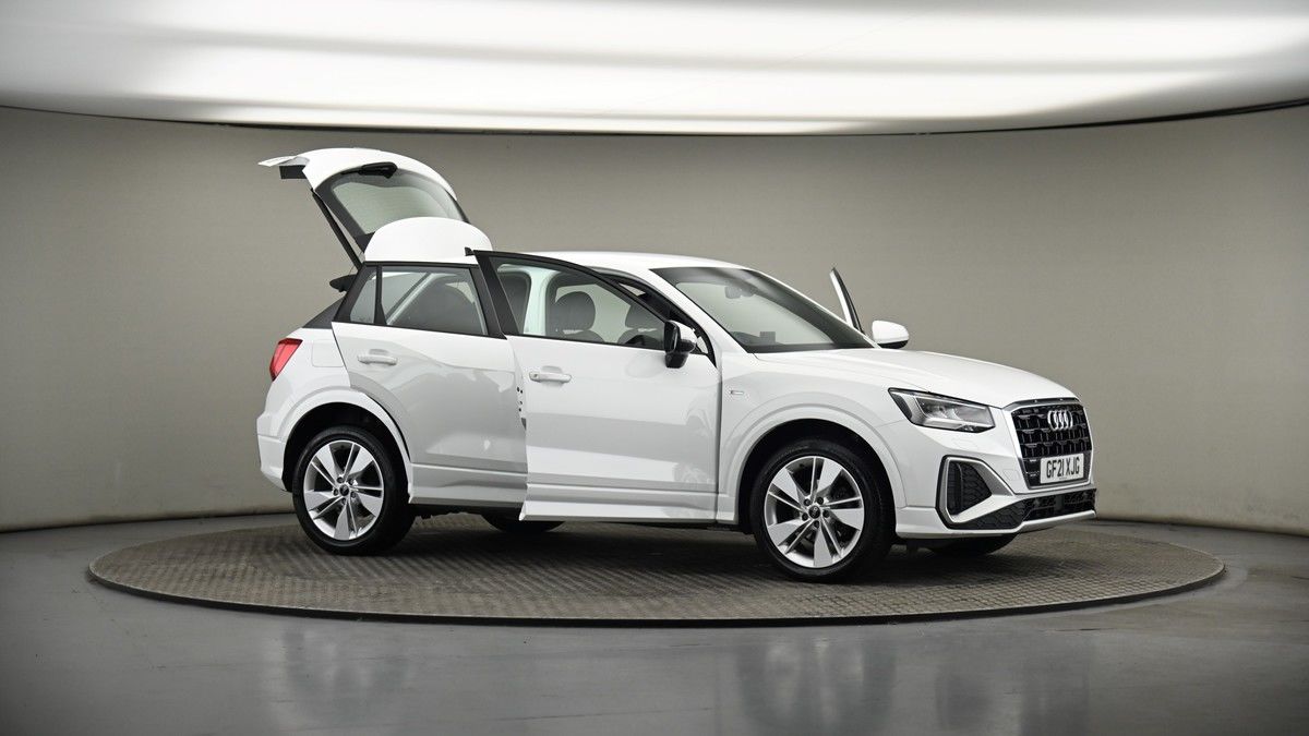 More views of Audi Q2