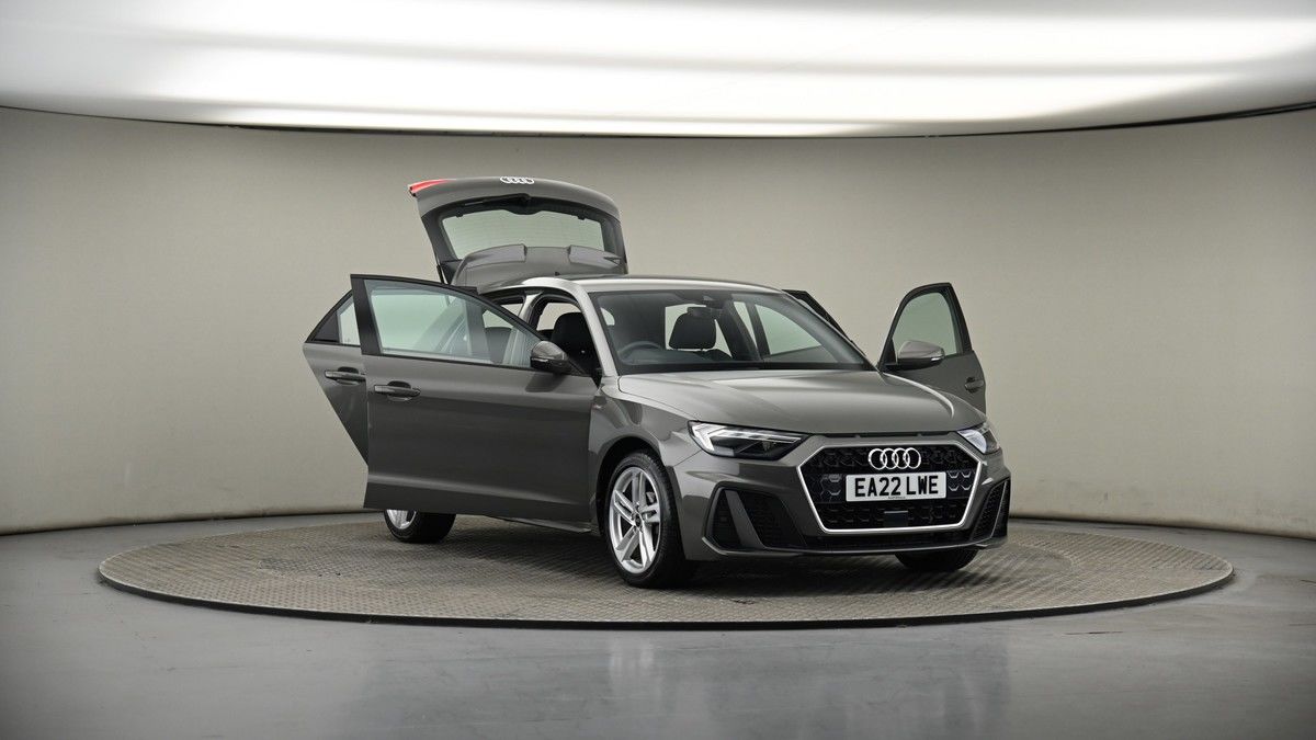 More views of Audi A1