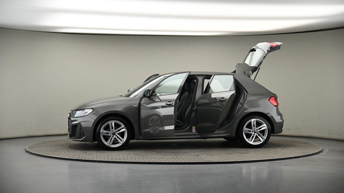 More views of Audi A1