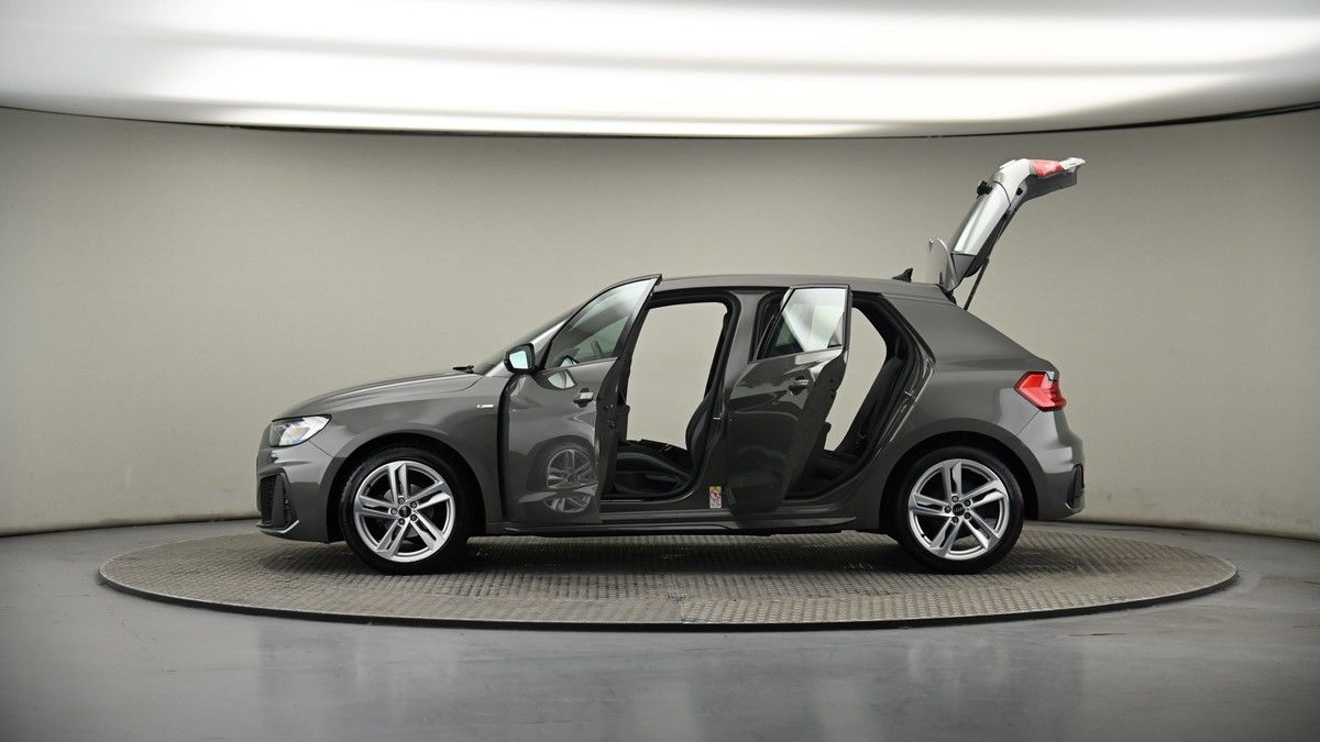 More views of Audi A1