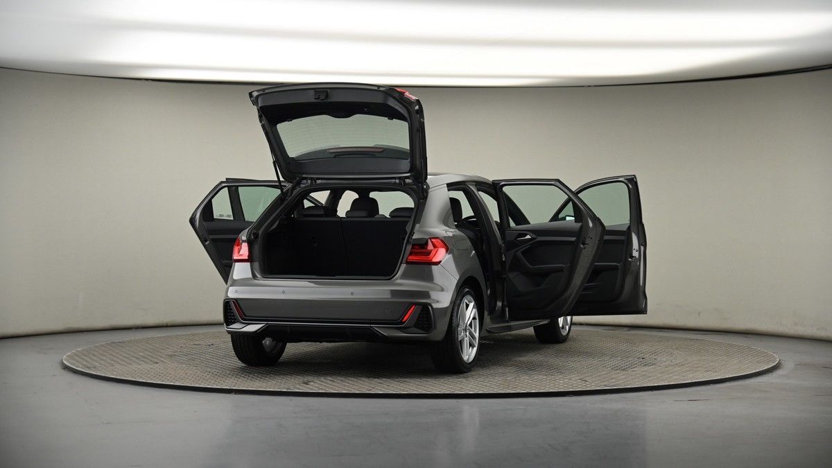 More views of Audi A1