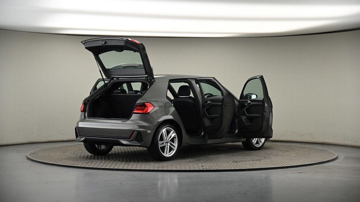 More views of Audi A1