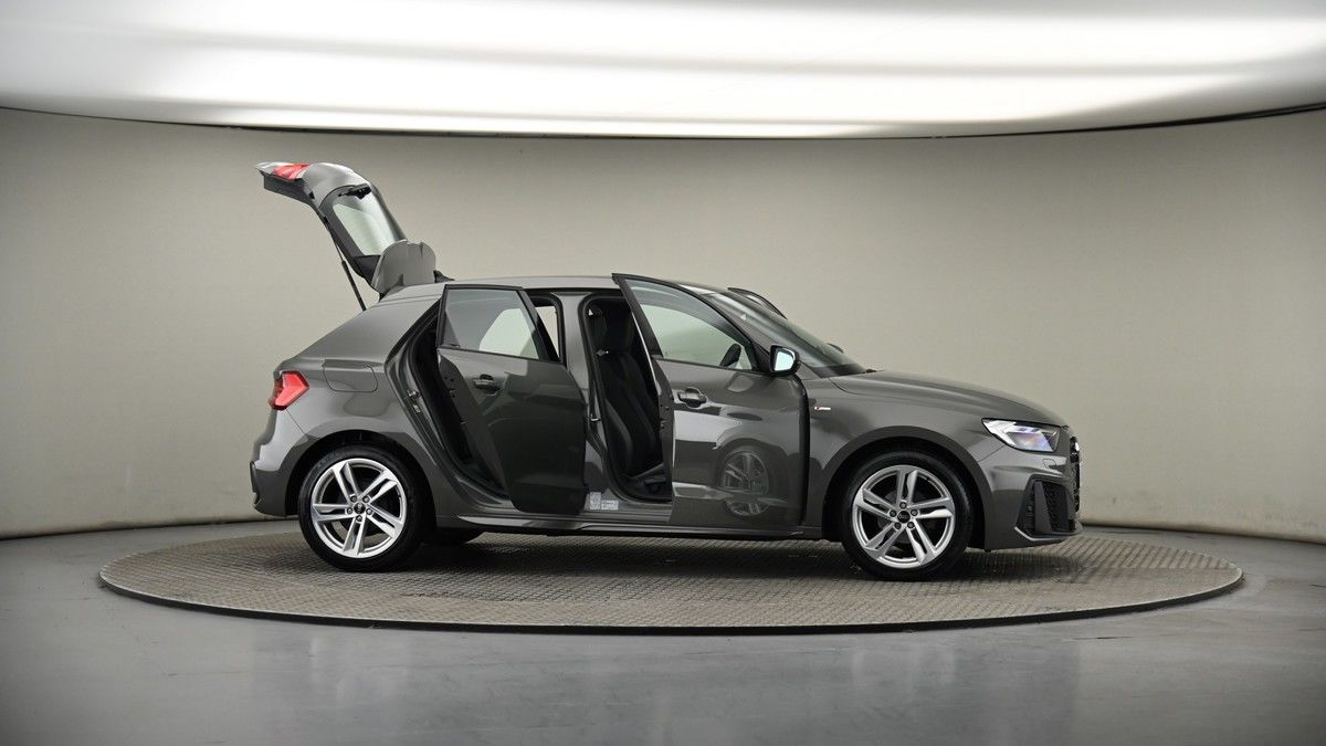 More views of Audi A1