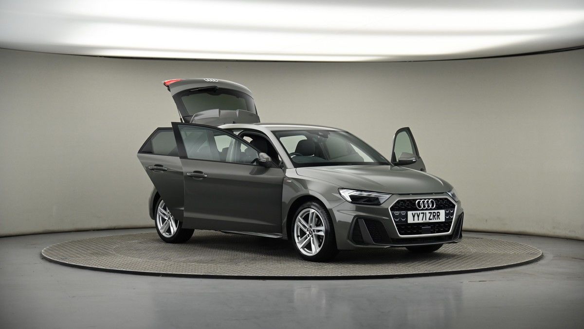 More views of Audi A1
