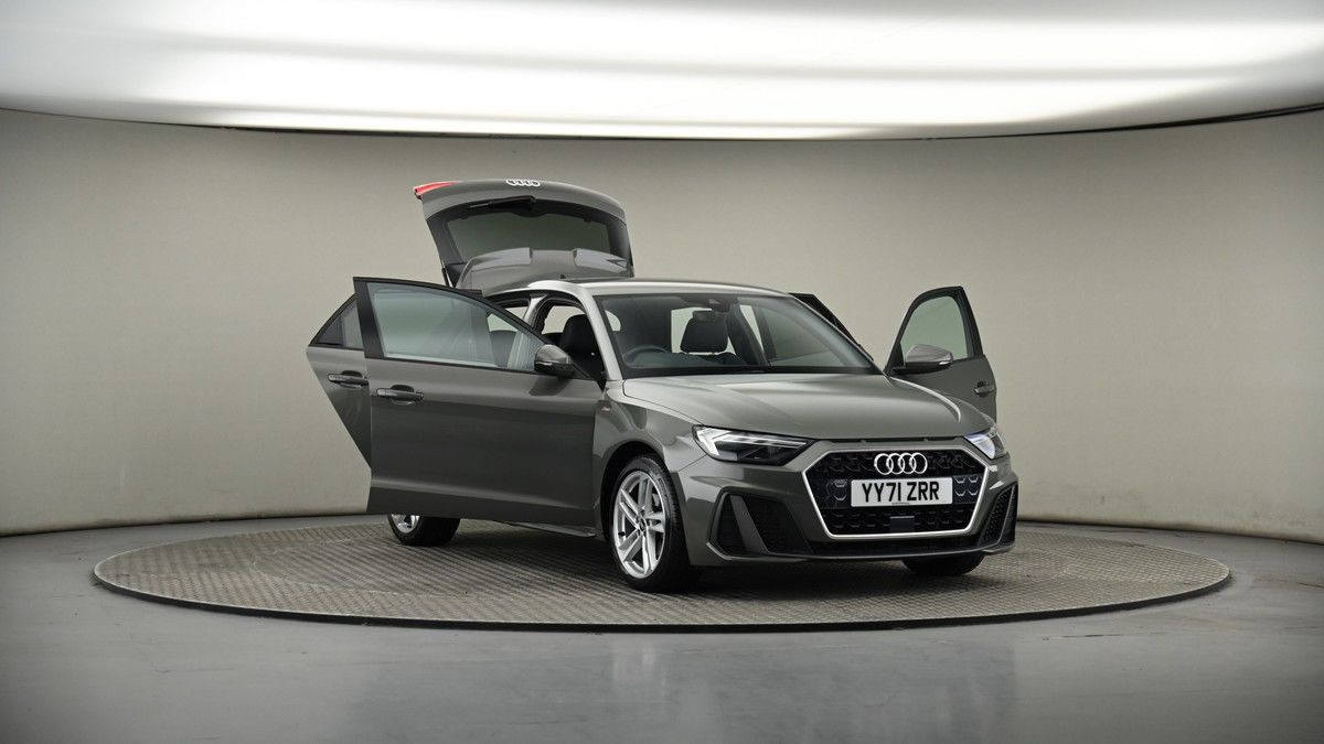 More views of Audi A1