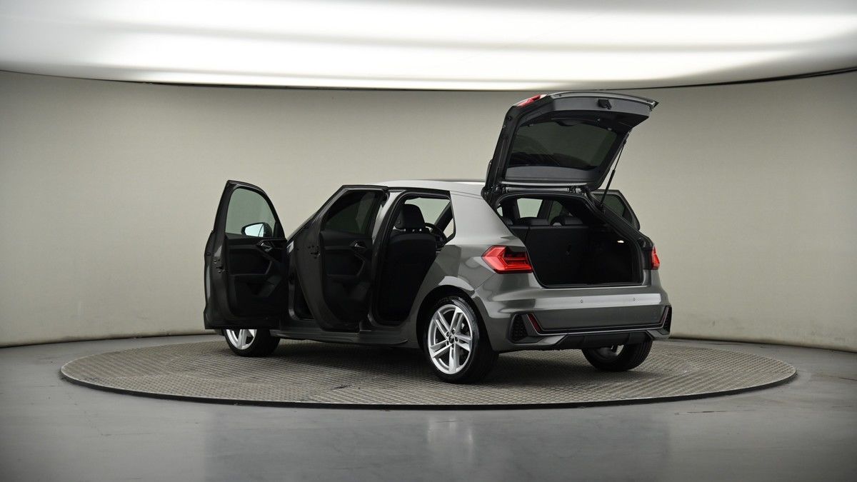 More views of Audi A1