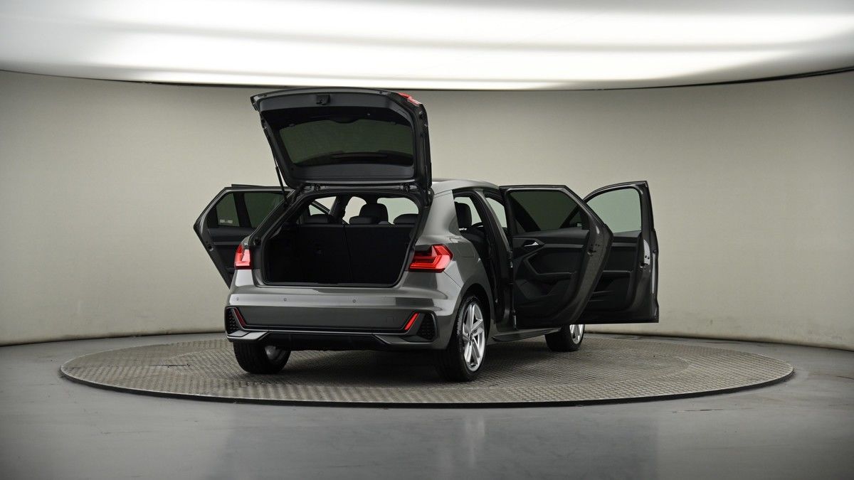More views of Audi A1