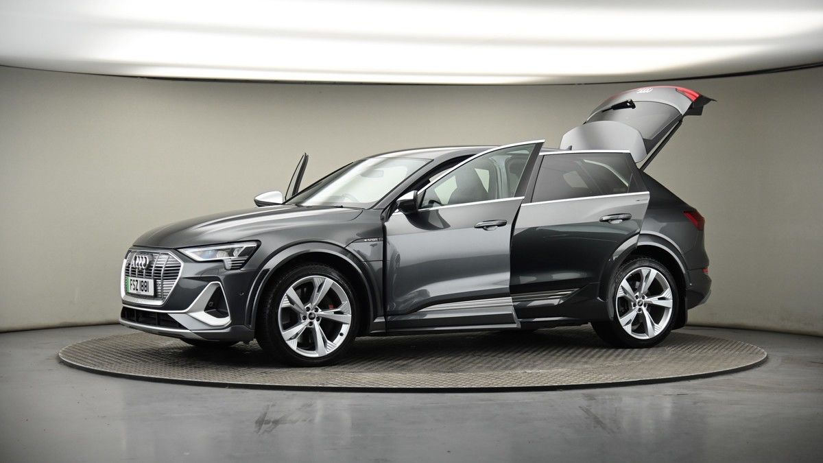 More views of Audi e-tron S