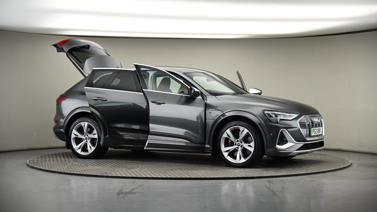 More views of Audi e-tron S