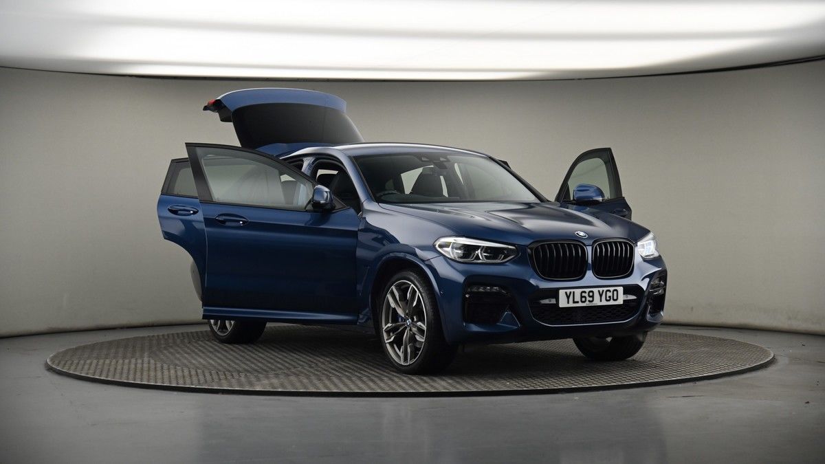 More views of BMW X4