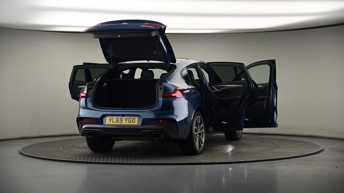 More views of BMW X4