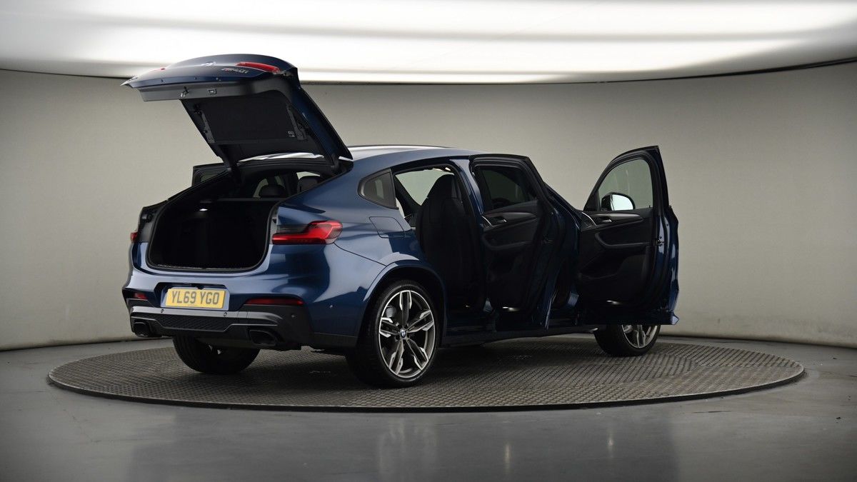 More views of BMW X4
