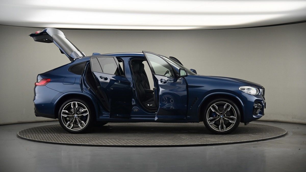 More views of BMW X4
