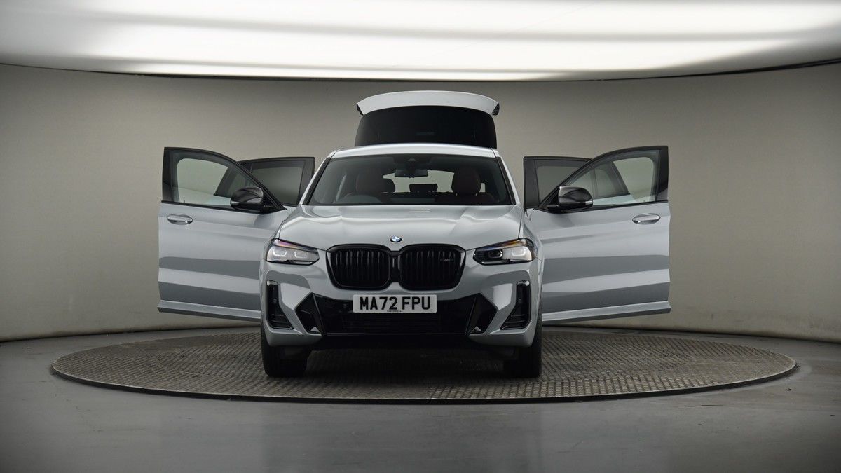 More views of BMW X4