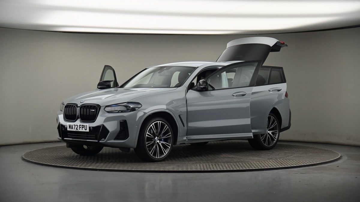 More views of BMW X4