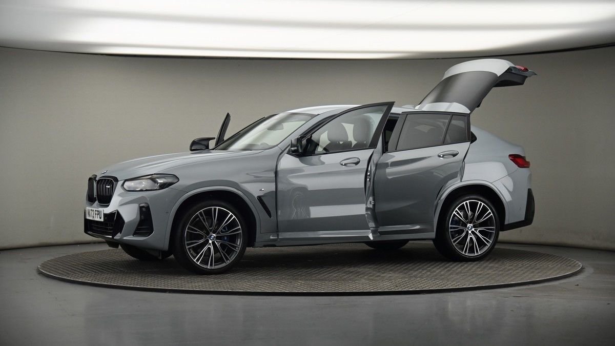 More views of BMW X4