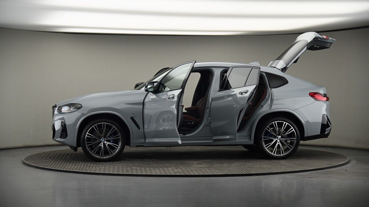 More views of BMW X4