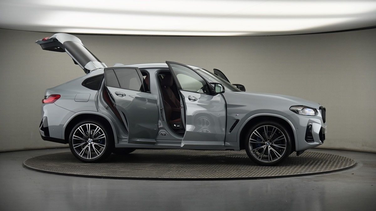 More views of BMW X4