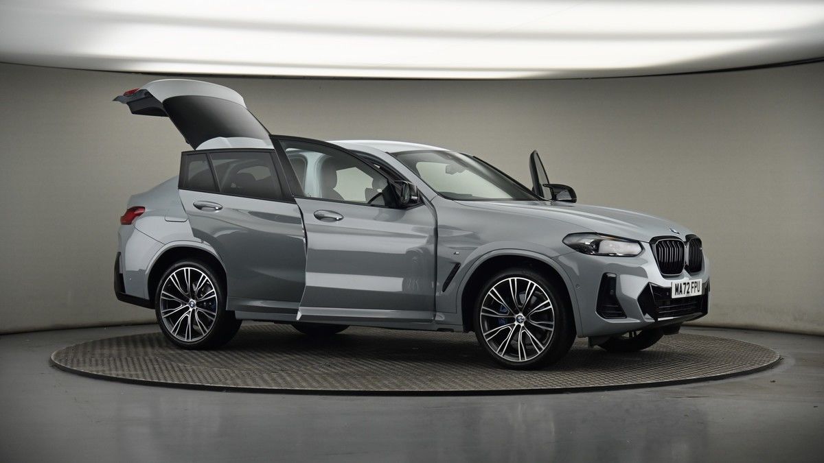 More views of BMW X4