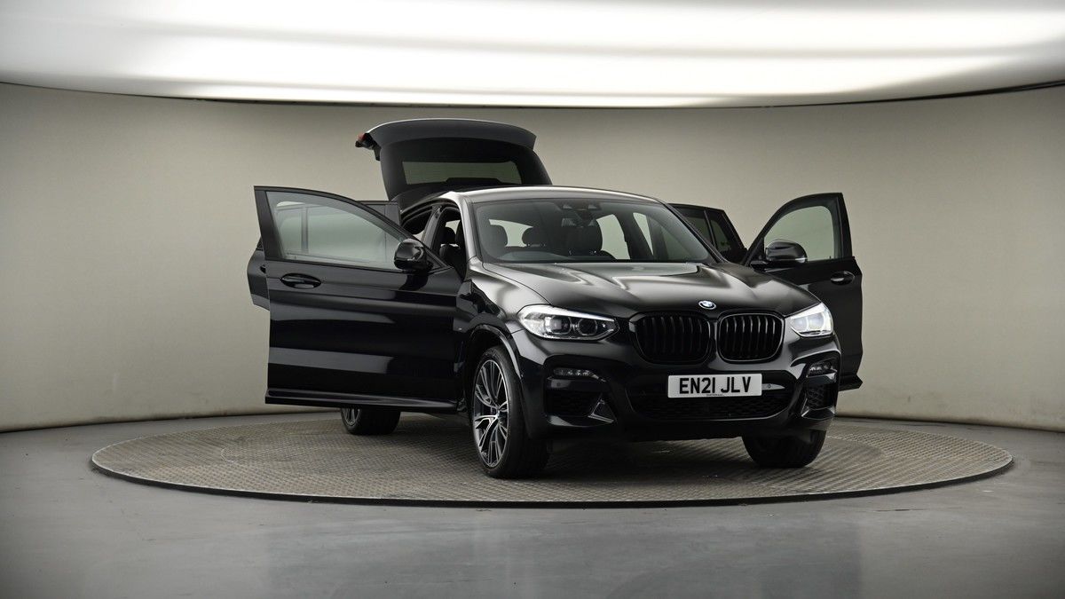 More views of BMW X4
