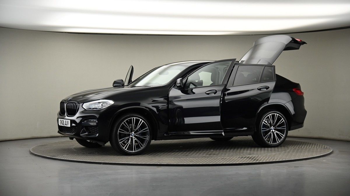 More views of BMW X4