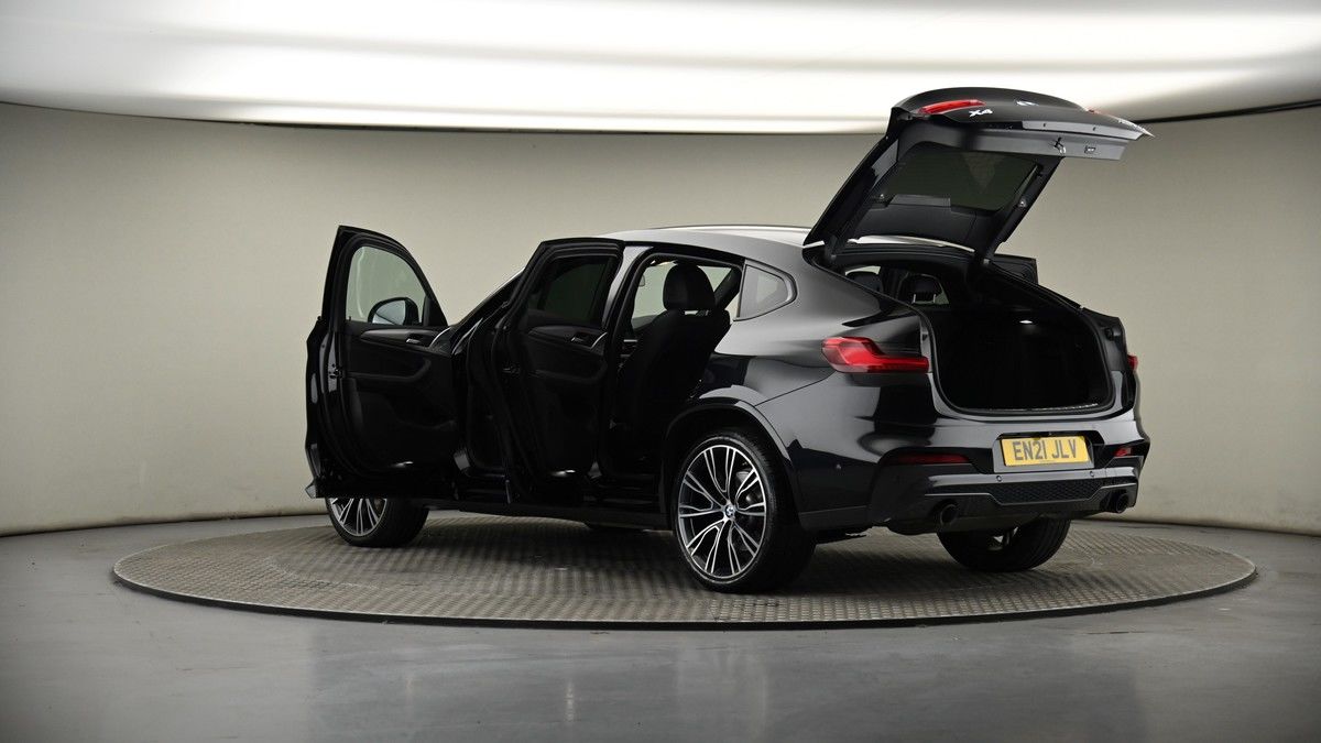 More views of BMW X4