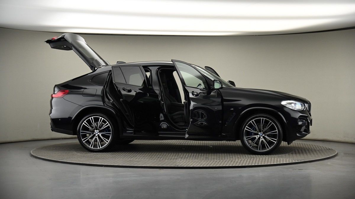 More views of BMW X4