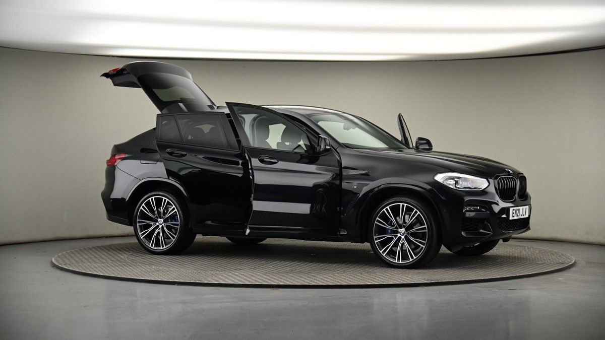 More views of BMW X4