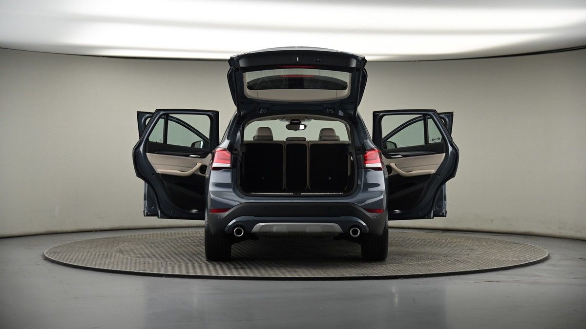 More views of BMW X1