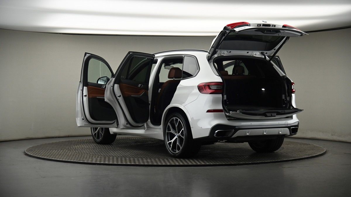 BMW X5 Image 8