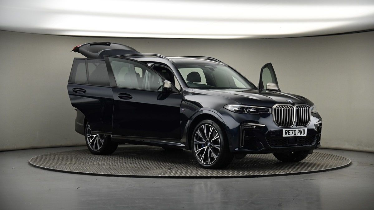 More views of BMW X7
