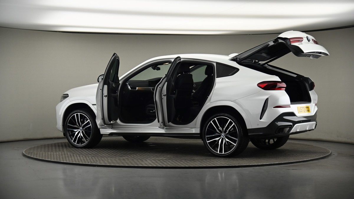 More views of BMW X6