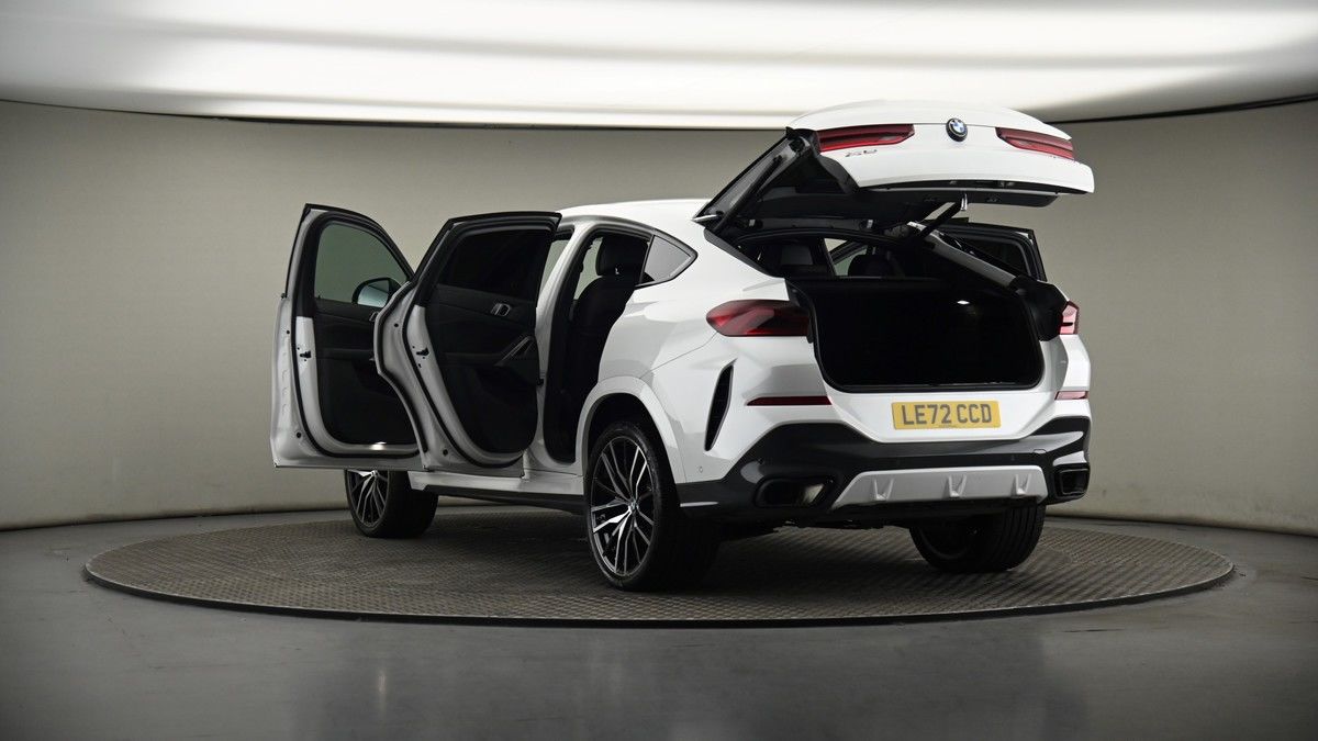 BMW X6 Image 8