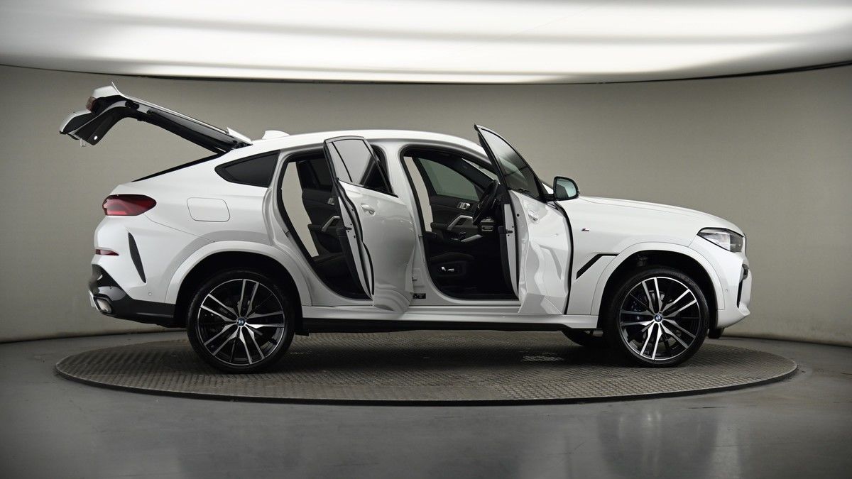 More views of BMW X6