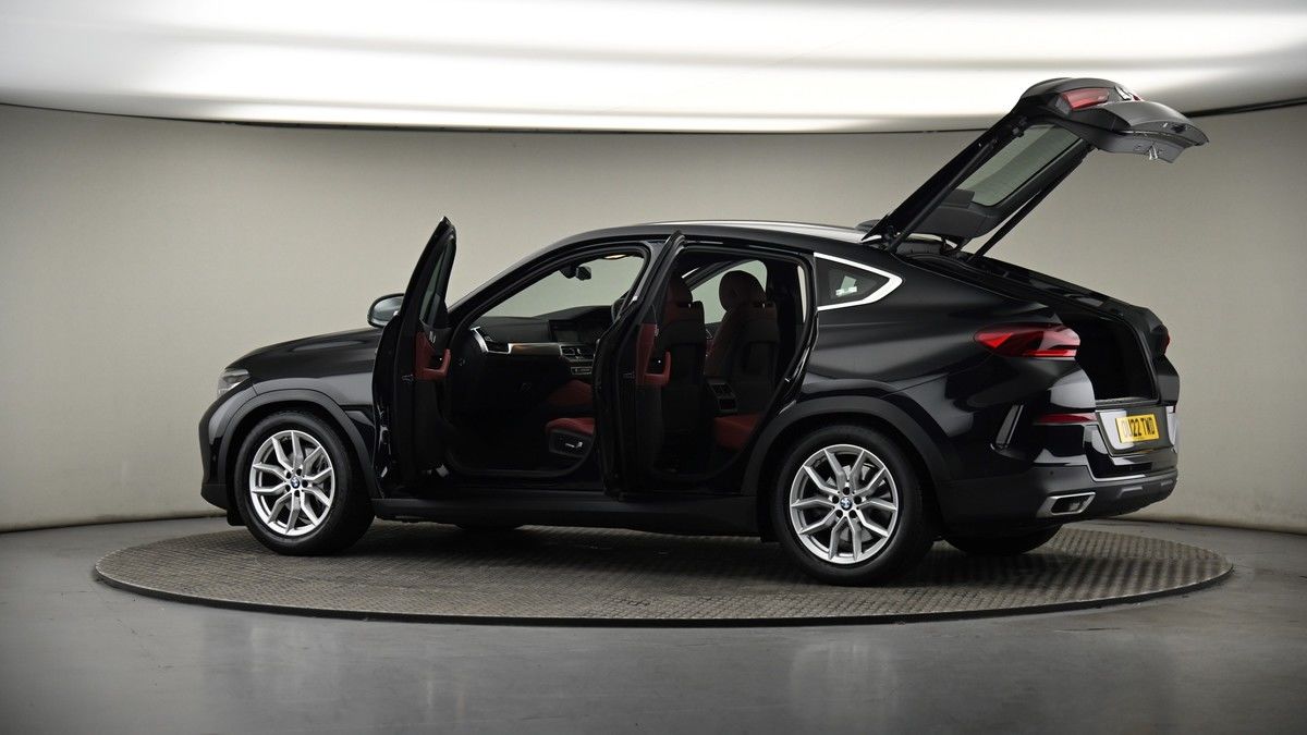 More views of BMW X6