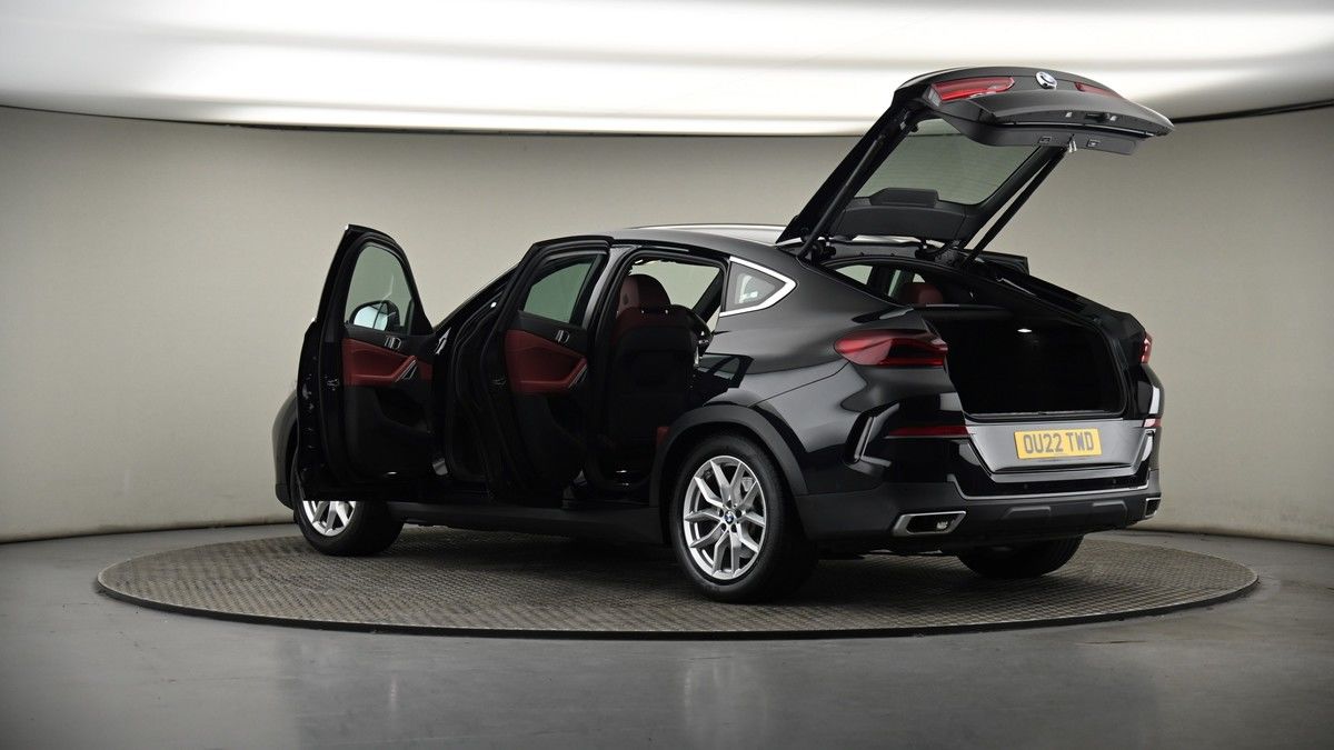 More views of BMW X6