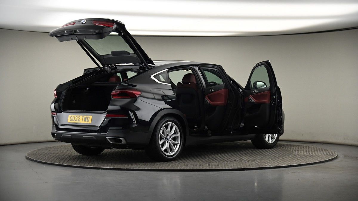 More views of BMW X6