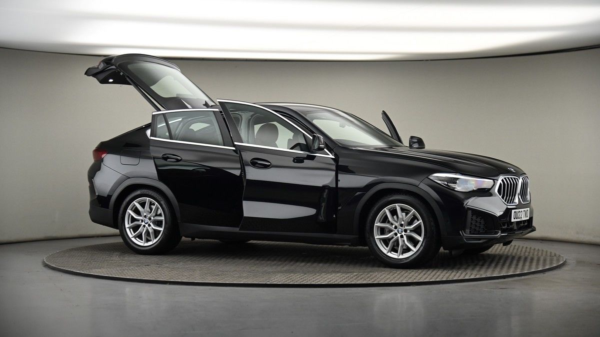 More views of BMW X6